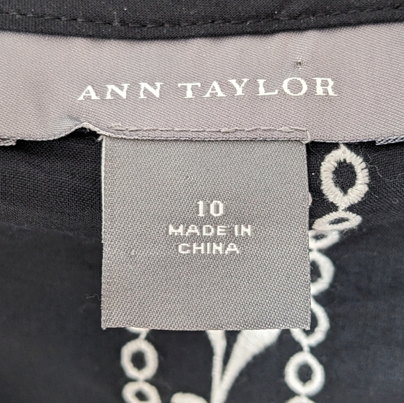 Ann Taylor 10 black cotton skirt with embroidery - Picture 2 of 10